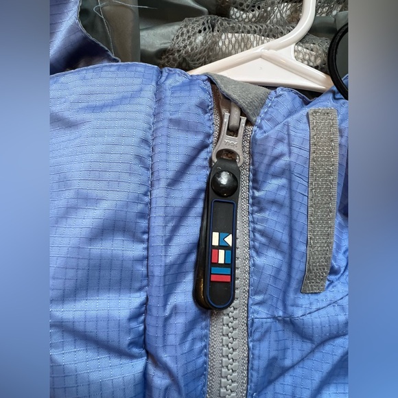 Against the Elements waterproof rain jacket with hood, Size M (10-12). NWOT - Picture 7 of 15